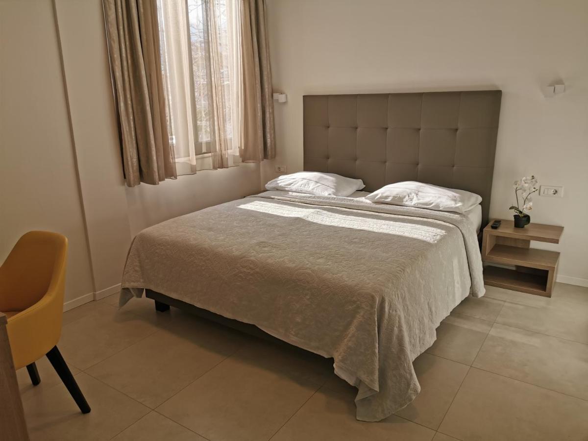 Luxury Rooms Pino Split Extérieur photo